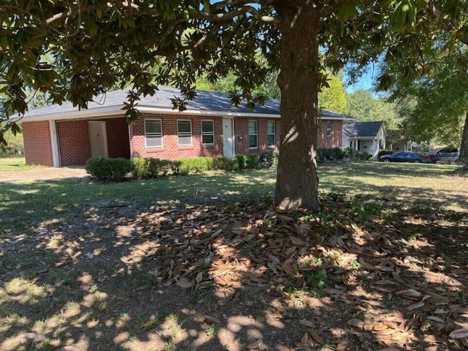 906 Spring Ave in Ruston, LA - Building Photo