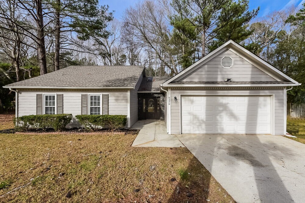 5376 Winslow Crossing N in Stonecrest, GA - Building Photo