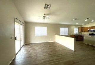 900 W Burnett St in Beaver Dam, WI - Building Photo - Building Photo