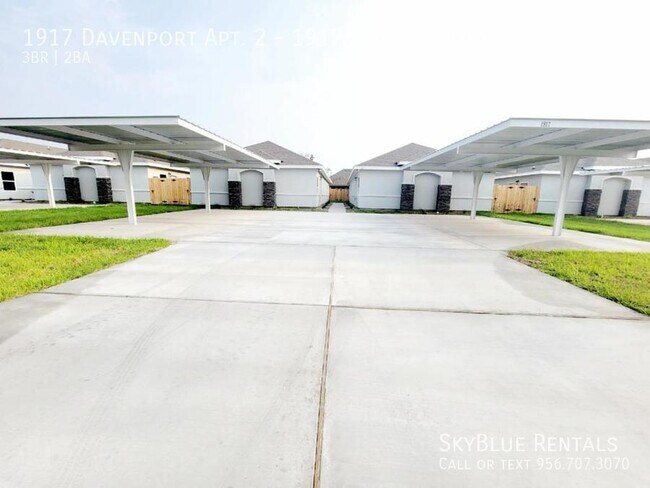 1917 Davenport St in Weslaco, TX - Building Photo - Building Photo