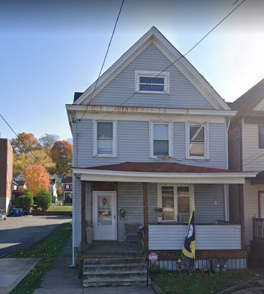 318 Lydia St, Unit Rear in Carnegie, PA - Building Photo