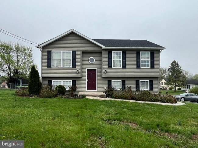 property at 262 Corvette Dr