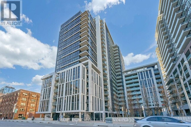 property at 400-400 Adelaide St E