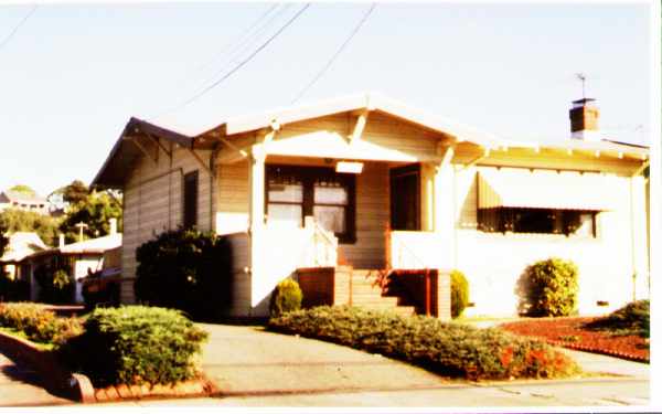 22256 Montgomery St in Hayward, CA - Foto de edificio - Building Photo