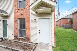 1686 Brightside Dr, Unit D in Baton Rouge, LA - Building Photo