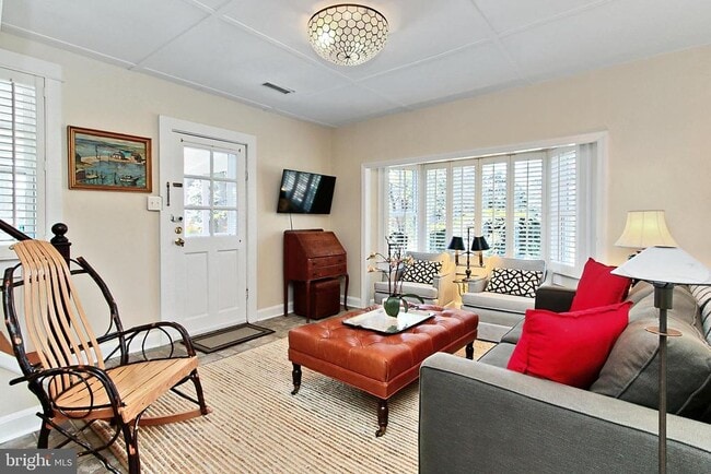 8022 E Boulevard Dr in Alexandria, VA - Building Photo - Building Photo