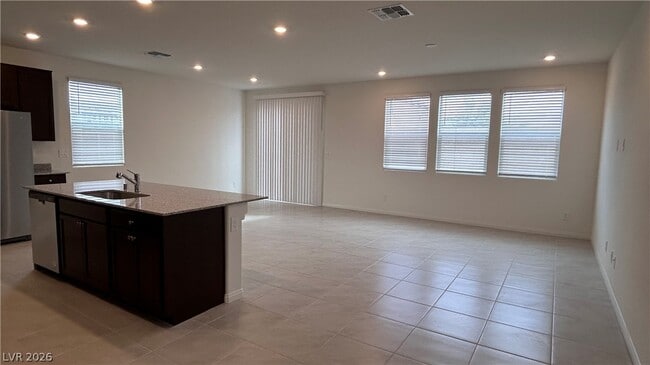 10199 Glowing Amber St in Las Vegas, NV - Building Photo - Building Photo