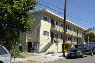 2791 Ritchie St in Oakland, CA - Building Photo - Building Photo