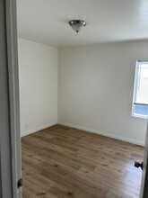 422 W Laurel St, Unit A in Compton, CA - Building Photo - Building Photo