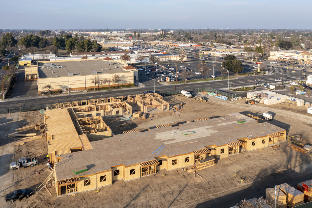 1605 E Vassar Ave in Fresno, CA - Building Photo