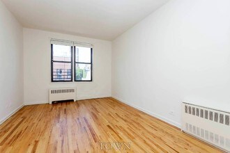 238 E 82nd St in New York, NY - Foto de edificio - Interior Photo