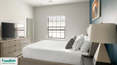 8200 Clarksprings Dr, Unit 5304 in Dallas, TX - Building Photo - Building Photo