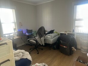 44 Iffley Rd in Boston, MA - Foto de edificio - Building Photo