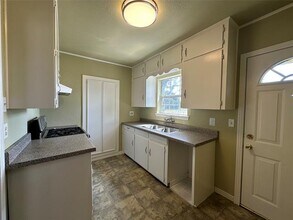3439 W 2nd Ave in Corsicana, TX - Building Photo - Building Photo