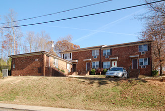 Randolph Hills Apartments in Charlotte, NC - Building Photo - Building Photo