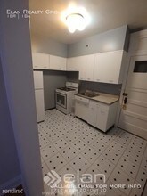 1712 W Albion Ave-Unit -Unit 2D in Chicago, IL - Building Photo - Building Photo