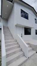 6203 SW 22nd St in Miami, FL - Building Photo - Building Photo