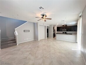 3145 Umbria Hills Walk in Henderson, NV - Building Photo - Building Photo