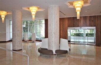 5151 Collins Ave in Miami, FL - Building Photo - Building Photo