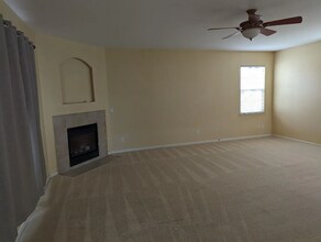 17826 Daffodil Hill St in Lathrop, CA - Building Photo - Building Photo