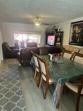 3550 NW 104th Ave in Coral Springs, FL - Foto de edificio - Building Photo