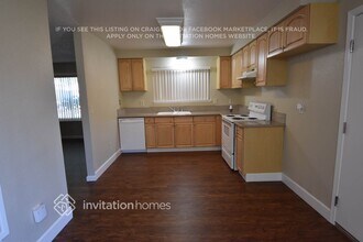 9926 Burline St in Sacramento, CA - Building Photo - Building Photo