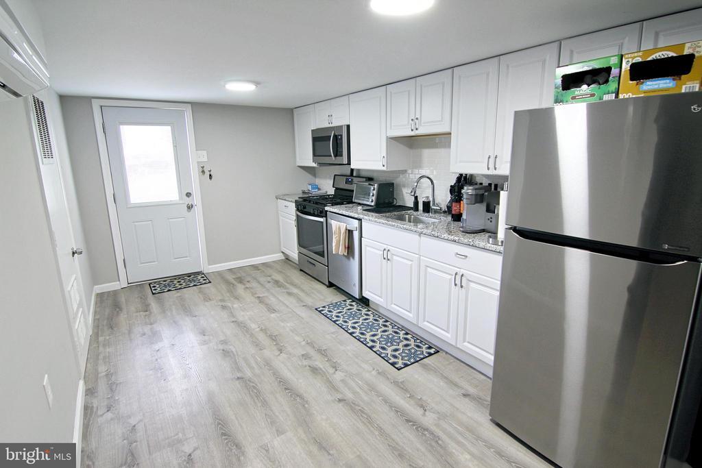 120 W 2nd Ave, Unit 1 in Conshohocken, PA - Building Photo