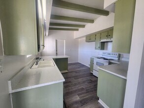 5895 Bagley Ave in Twentynine Palms, CA - Building Photo - Building Photo