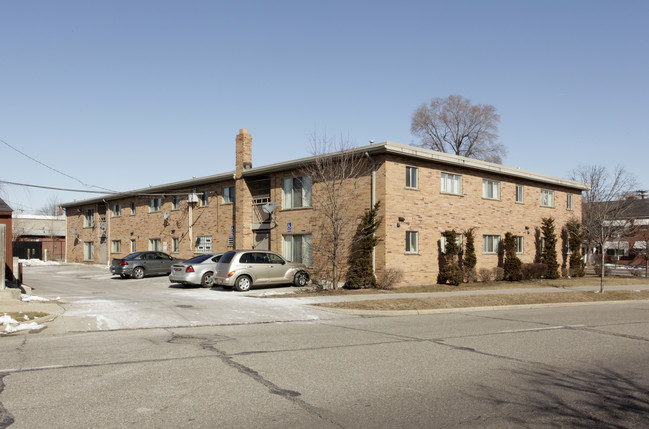 Whittier Apartments in Detroit, MI - Foto de edificio - Building Photo