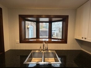 946 E Grant Dr in Des Plaines, IL - Building Photo - Building Photo