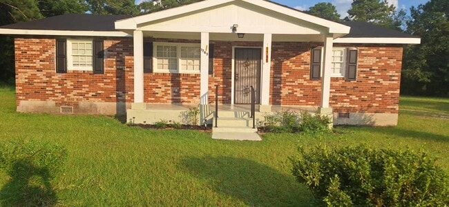 property at 1785 Edgefield Rd