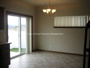 7851 Holyoke Loop in Coeur d'Alene, ID - Building Photo - Building Photo