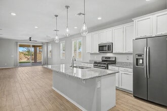 17534 W Hadley St in Goodyear, AZ - Building Photo - Building Photo