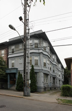 Naoma in Seattle, WA - Foto de edificio - Building Photo