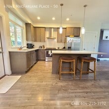 47042 MacFarlane Pl in Chilliwack, BC - Building Photo - Building Photo