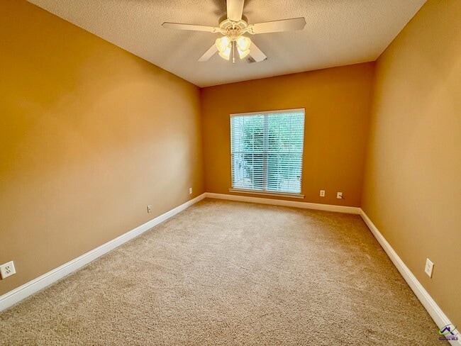 206 Merlot Dr in Byron, GA - Building Photo - Building Photo
