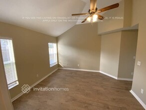 7464 Oxford Garden Cir in Apollo Beach, FL - Building Photo - Building Photo