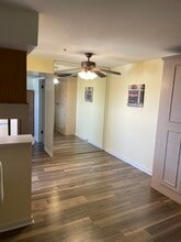 12123 W Bell Rd, Unit 216 in Surprise, AZ - Foto de edificio - Building Photo