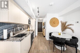5-1135 Mabelle Ave in Toronto, ON - Building Photo - Building Photo