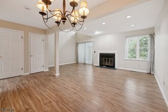 12 Stone Run Rd in Bedminster, NJ - Building Photo - Building Photo