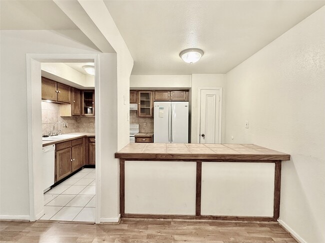 property at 4507 Terrace Manor Dr