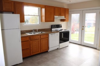 101 Bowman Rd in Johnson City, TN - Building Photo - Building Photo