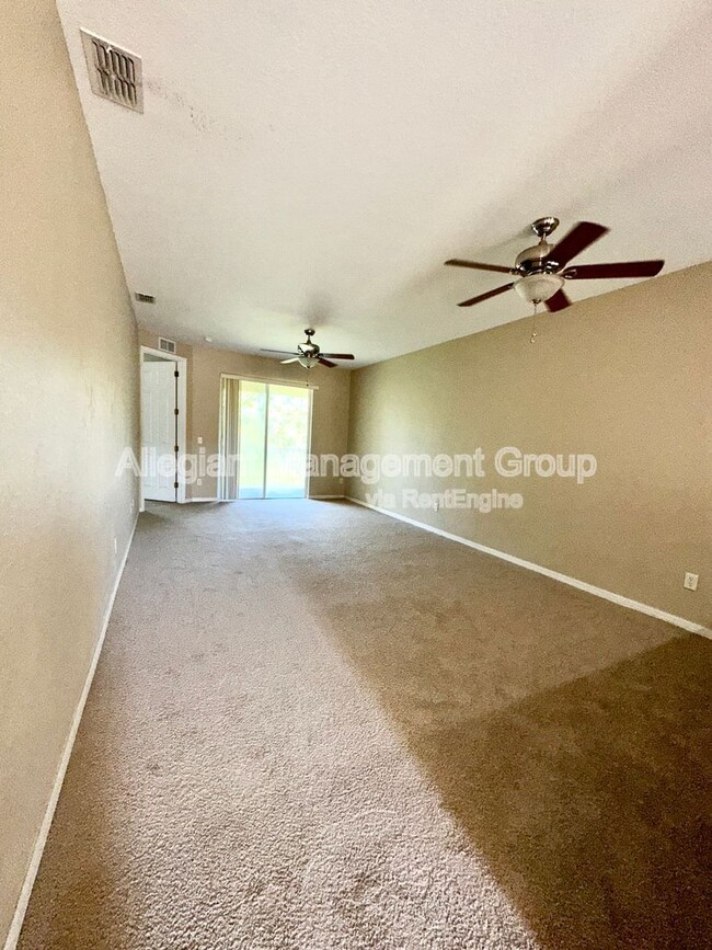 14202 Indian Creek Dr in Kissimmee, FL - Building Photo - Building Photo