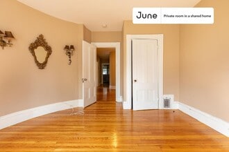 Private bedroom in 6 bed/2 bath Home in Boston, MA - Building Photo - Building Photo