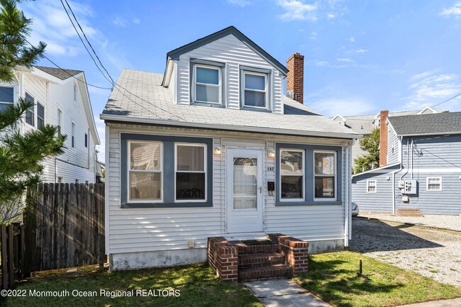 197 2nd Ave in Manasquan, NJ - Foto de edificio - Building Photo