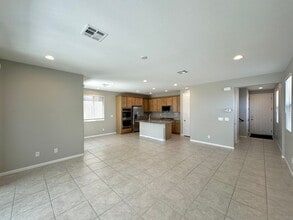 865 Cirrus Cloud Ave in Las Vegas, NV - Building Photo - Building Photo