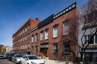 251 19th St in Brooklyn, NY - Foto de edificio - Building Photo