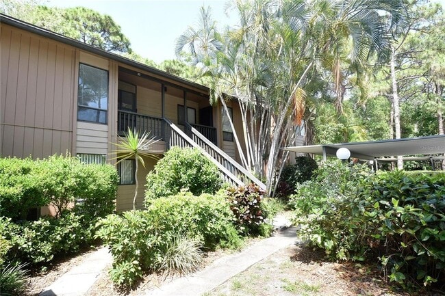 property at 1712 Glenhouse Dr