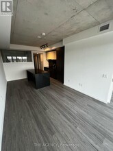 689-689 The Queensway in Toronto, ON - Building Photo - Building Photo