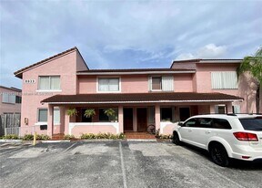 8039 Lake Dr, Unit 201 in Doral, FL - Building Photo